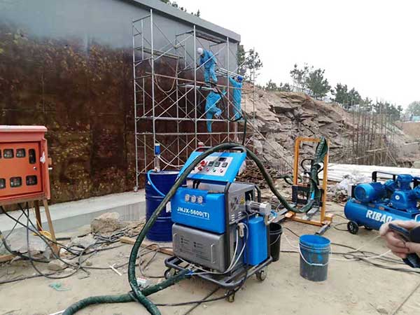 聚脲噴涂應(yīng)用(圖1) H5600T聚脲噴涂機(jī)